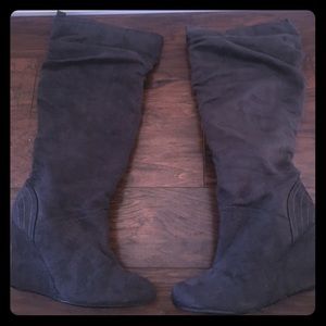 Wedge slouch boots
